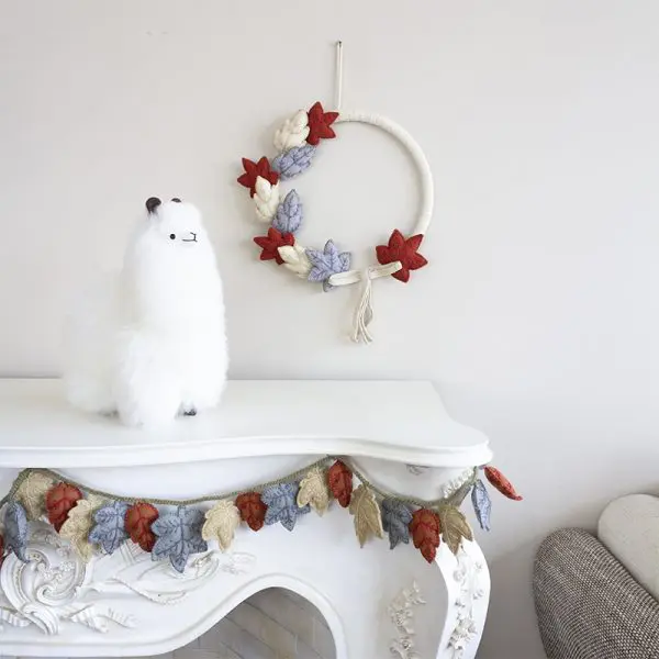 Guirlande décorative et tenture murale faites à la main de la collection "Pâques"