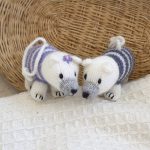 Set of 2 Handmade X-mas knitted ornaments. Made with natural fibers.