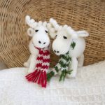 Set of 2 Handmade X-mas knitted ornaments. Made with natural fibers.